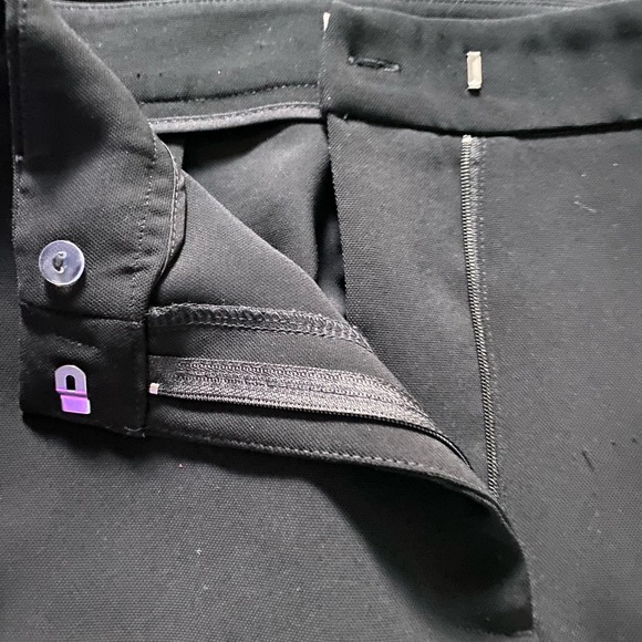 GUC- Woman’s H&M Blazer & Dress Pants Set - Picture 15 of 16